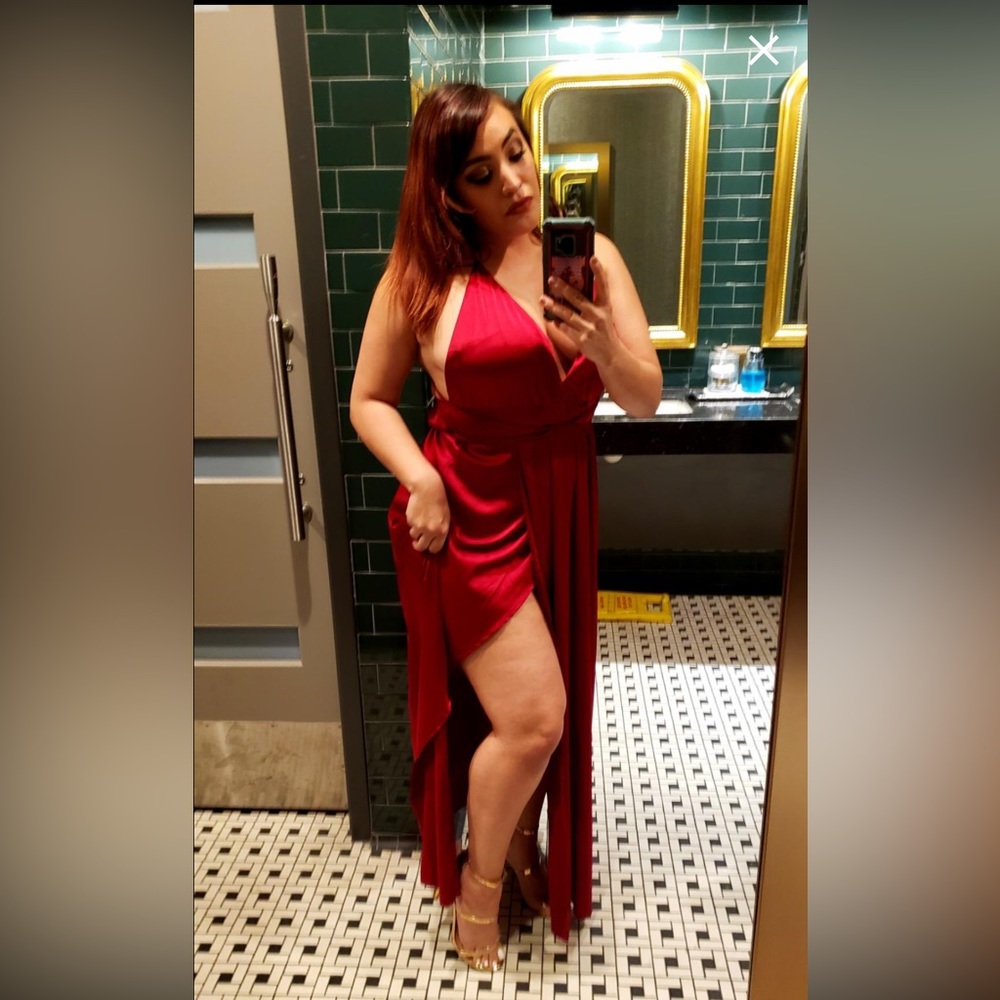 Long Red Strappy Formal Dress Size Large